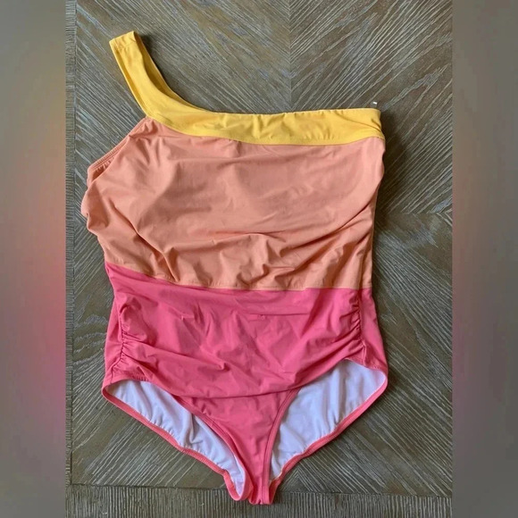 NWOT Women’s Free Fly Color Block 1 Piece 1 Shoulder Swimsuit 3X - Picture 3 of 8